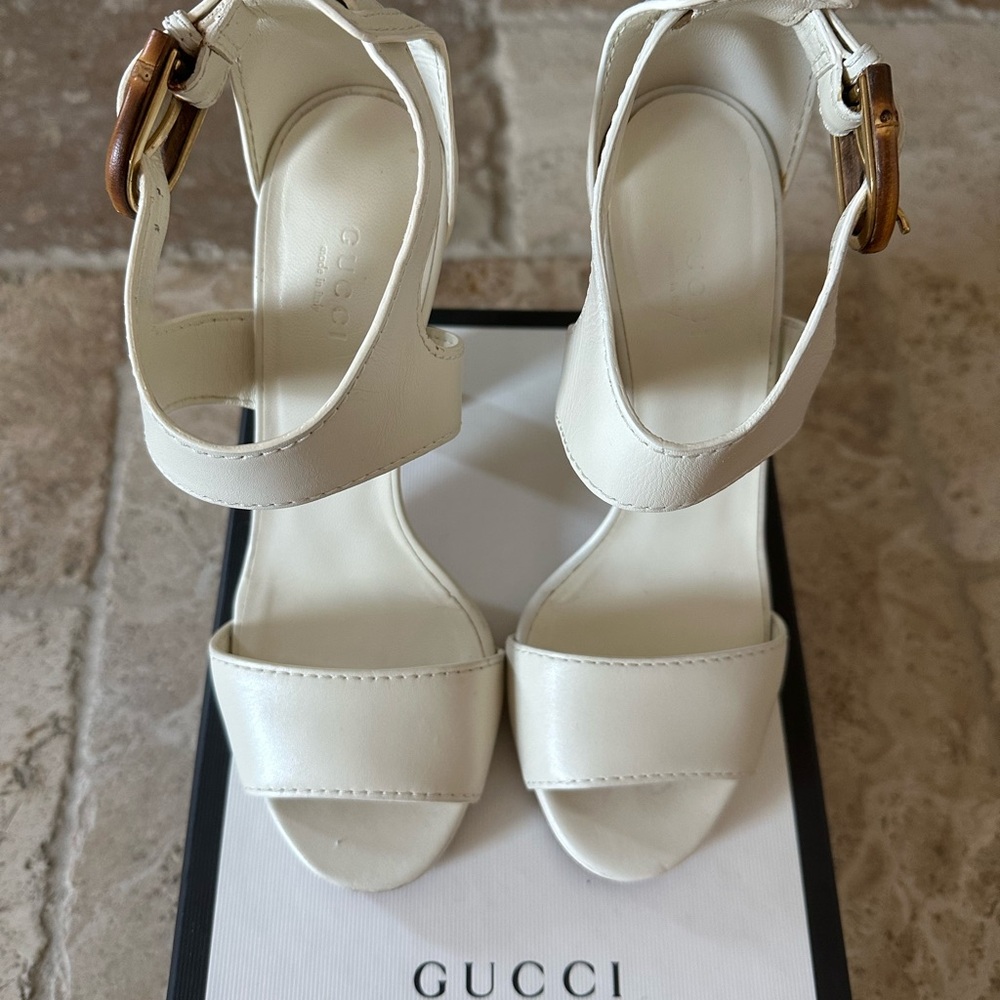 Gucci White Leather Lifford Bamboo Buckle Block Heel Sandals 37